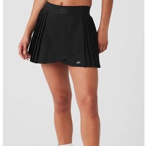 ALO Yoga Elegant Black Skater Skirt